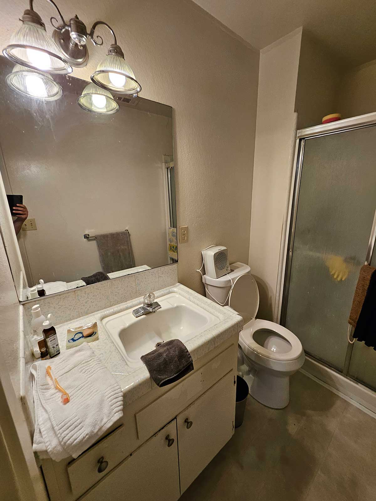 Manteca Rehab, Flip 1
