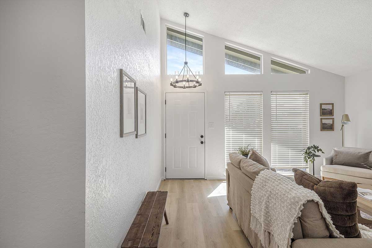 Manteca Rehab, Flip 1