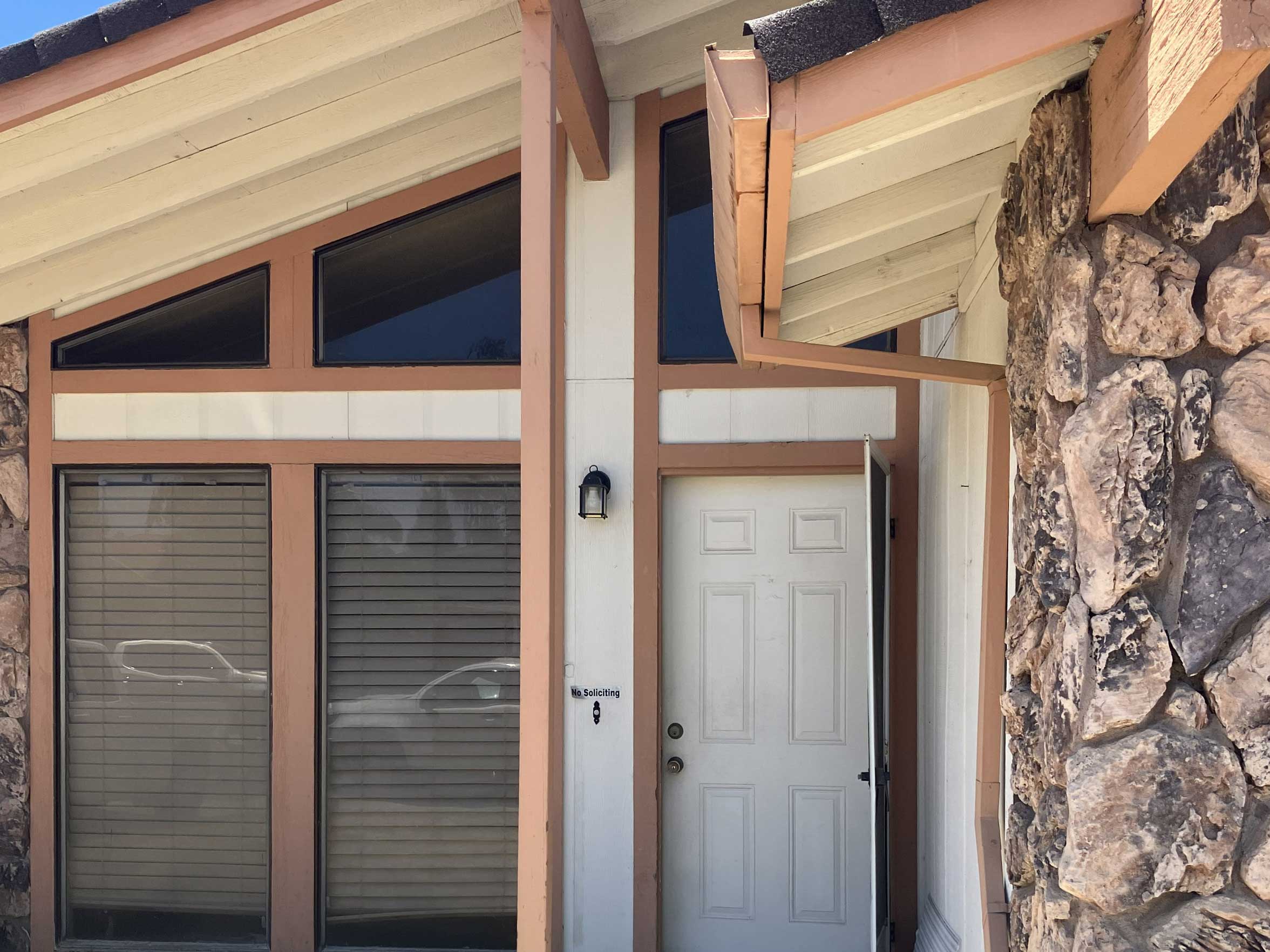 Manteca Rehab, Flip 1